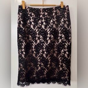 Banana Republic| Black Lace Cocktail Pencil Skirt with Blush Satin Underlay Sz 4